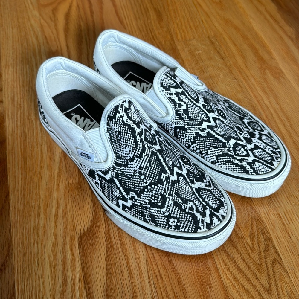 Snakeskin print vans